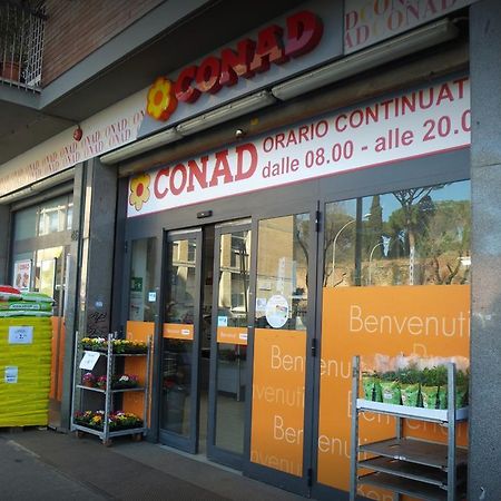 B&B Emozioni Romane Bagian luar foto