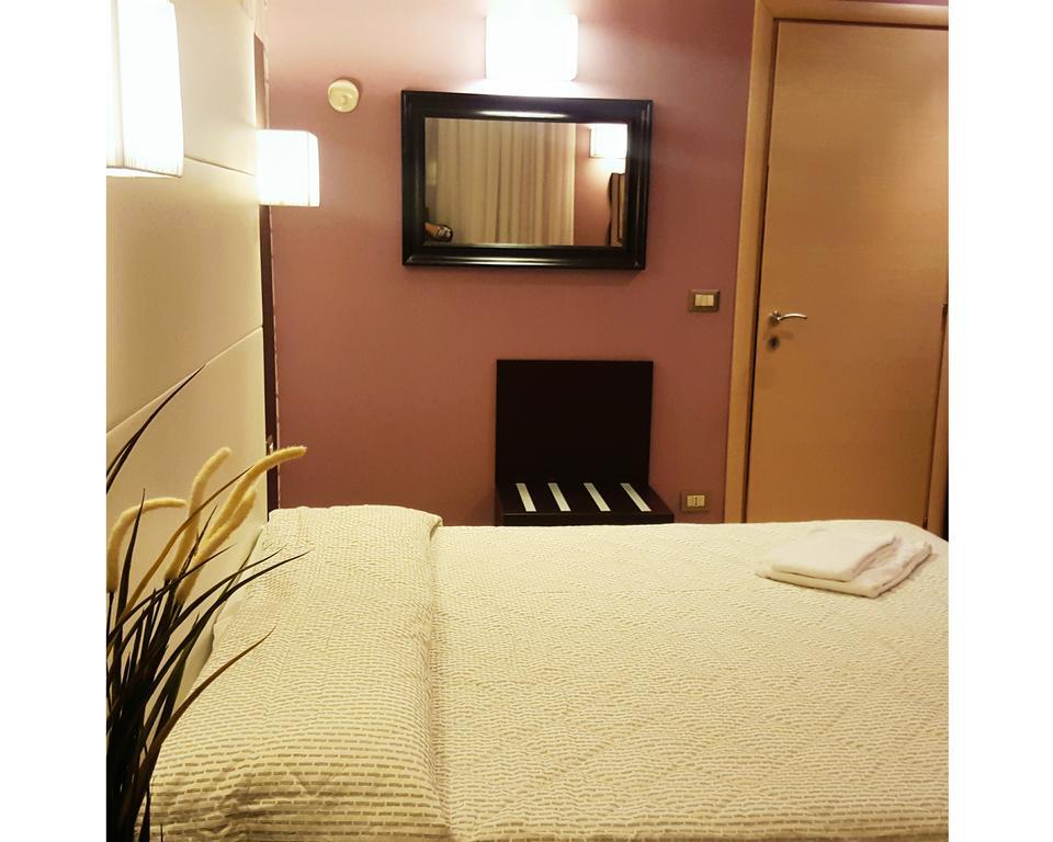 B&B Emozioni Romane Bagian luar foto