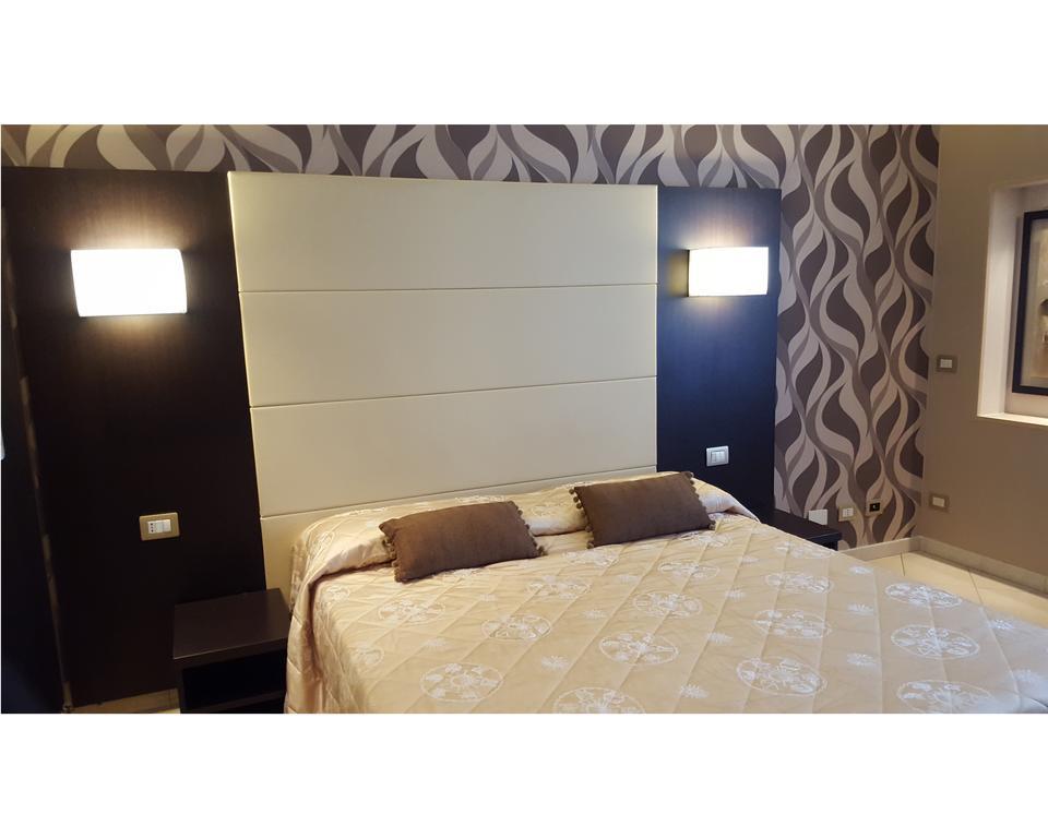 B&B Emozioni Romane Bagian luar foto